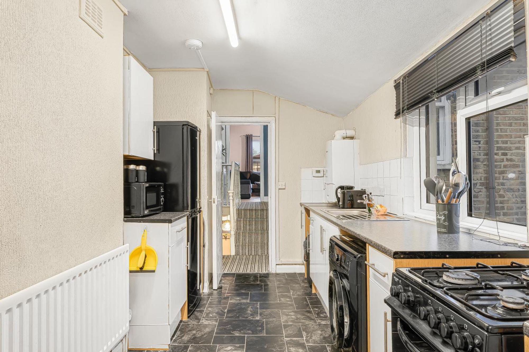 Spacious One Bedroom Private Flat In Brixton +Wifi ลอนดอน ภายนอก รูปภาพ
